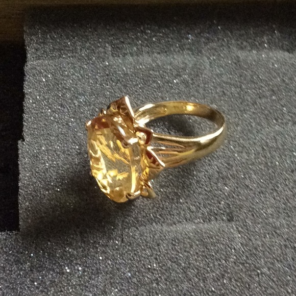 Rings - Picture 4 of 4